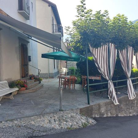 Trattoria Bar Pace Hotel Re Ngoại thất bức ảnh