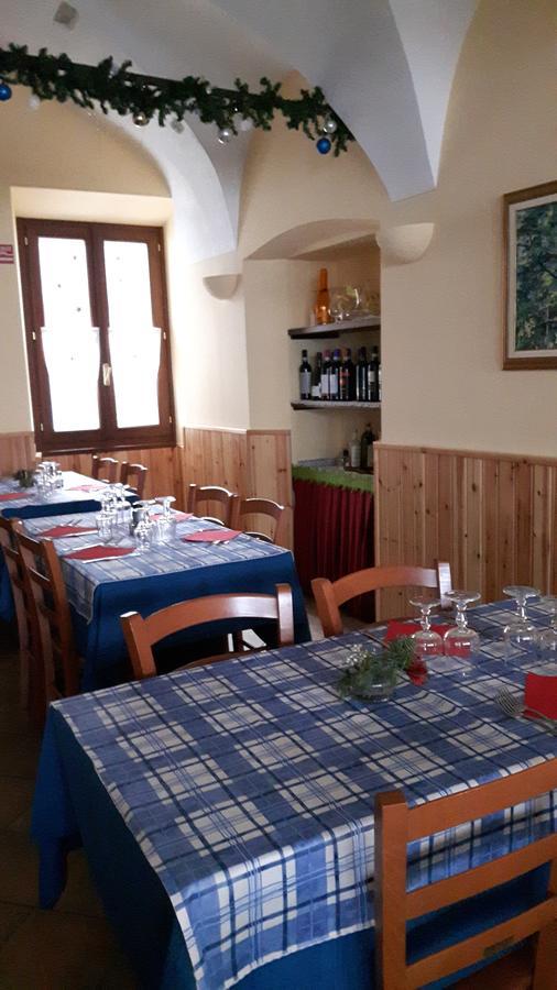 Trattoria Bar Pace Hotel Re Ngoại thất bức ảnh