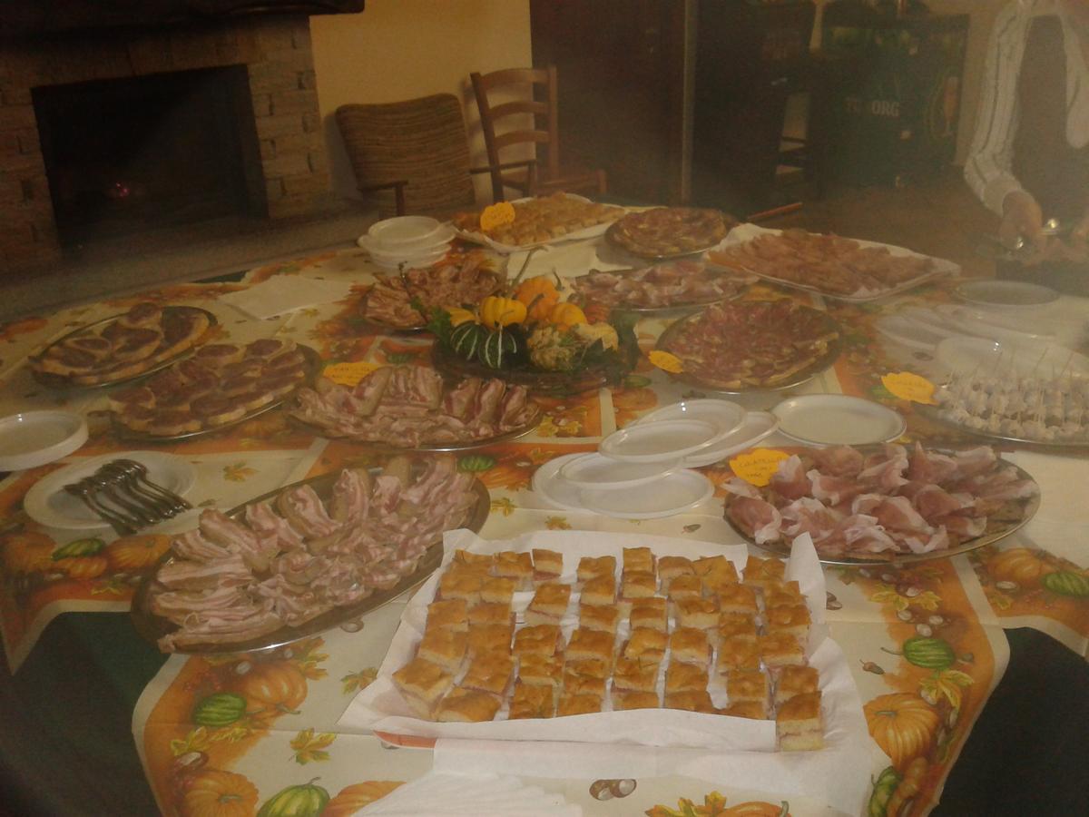 Trattoria Bar Pace Hotel Re Ngoại thất bức ảnh